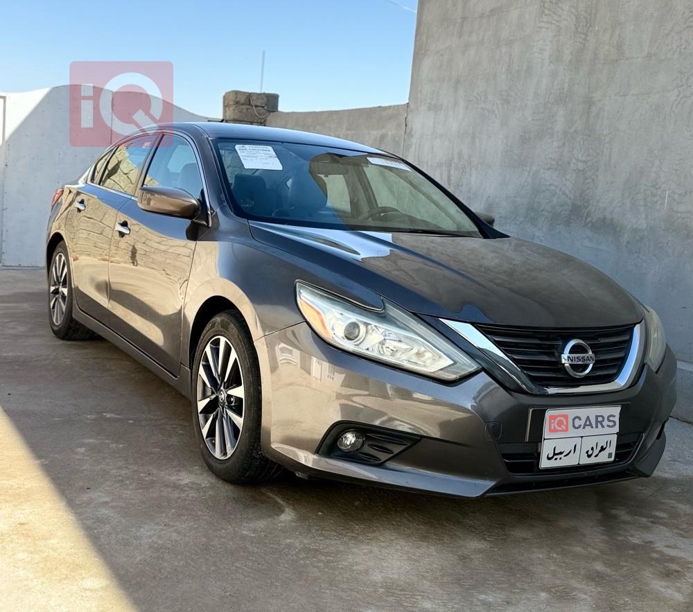 نيسان ألتيما